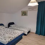 بيت ضيافة Casa Tuia By Eforooms - Liniste Si Primitoare Aproape De Plaja إيفوري نورد