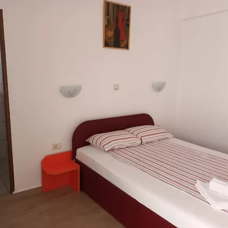Casa Tuia Pensiune *