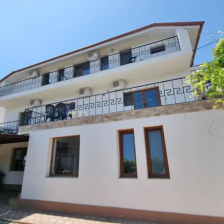 Pensiune Casa Tuia By Eforooms - Liniste Si Primitoare Aproape De Plaja 3*