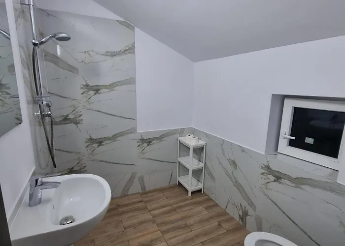 Πανσιόν Casa Tuia By Eforooms - Liniste Si Primitoare Aproape De Plaja *